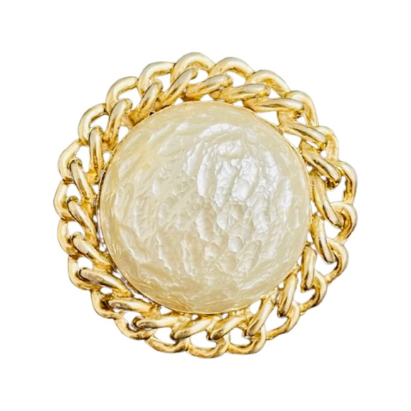 VINTAGE Sarah Coventry Baroque Goddess Pearl Brooch - Picture 1 of 4